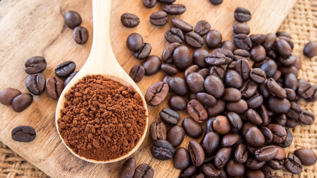 Các loại thực phẩm chứa caffeine kích thích thần kinh, gây tỉnh táo và cản trở giấc ngủ
