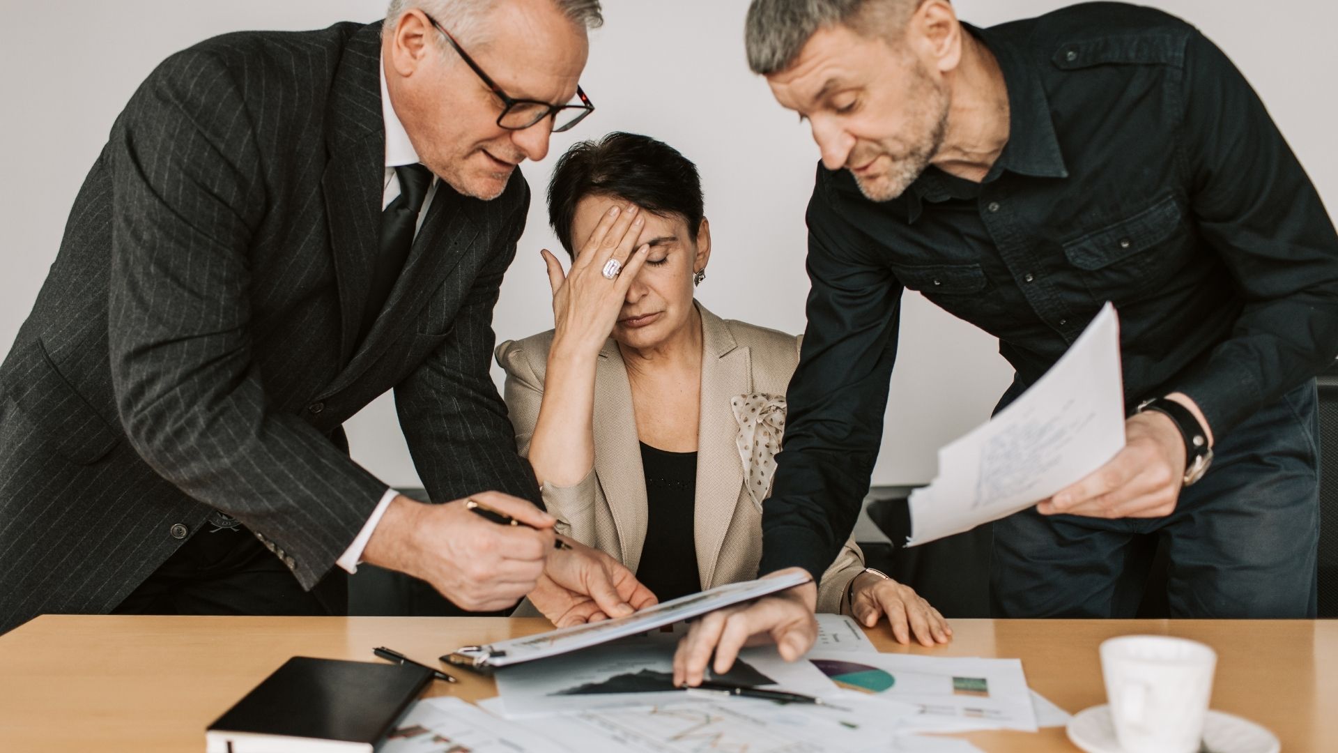 Căng thẳng tinh thần thường xuyên có thể gây trầm cảm