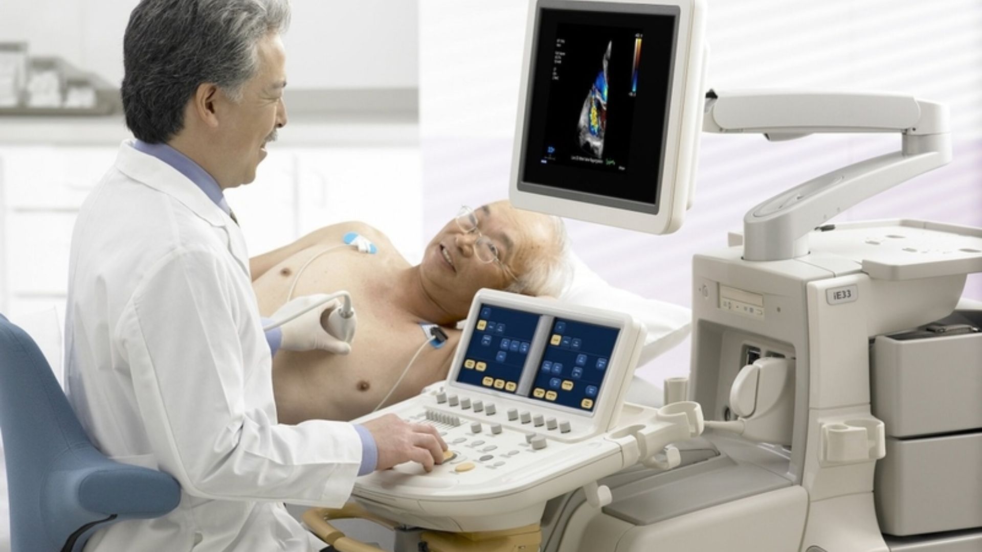 Siêu âm tim là một trong các phương pháp hỗ trợ chẩn đoán tràn dịch màng tim