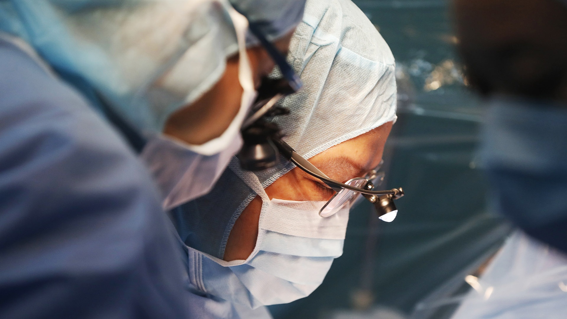 Người đã trải qua phẫu thuật tim có nguy cơ cao hơn mắc bệnh tràn dịch màng tim