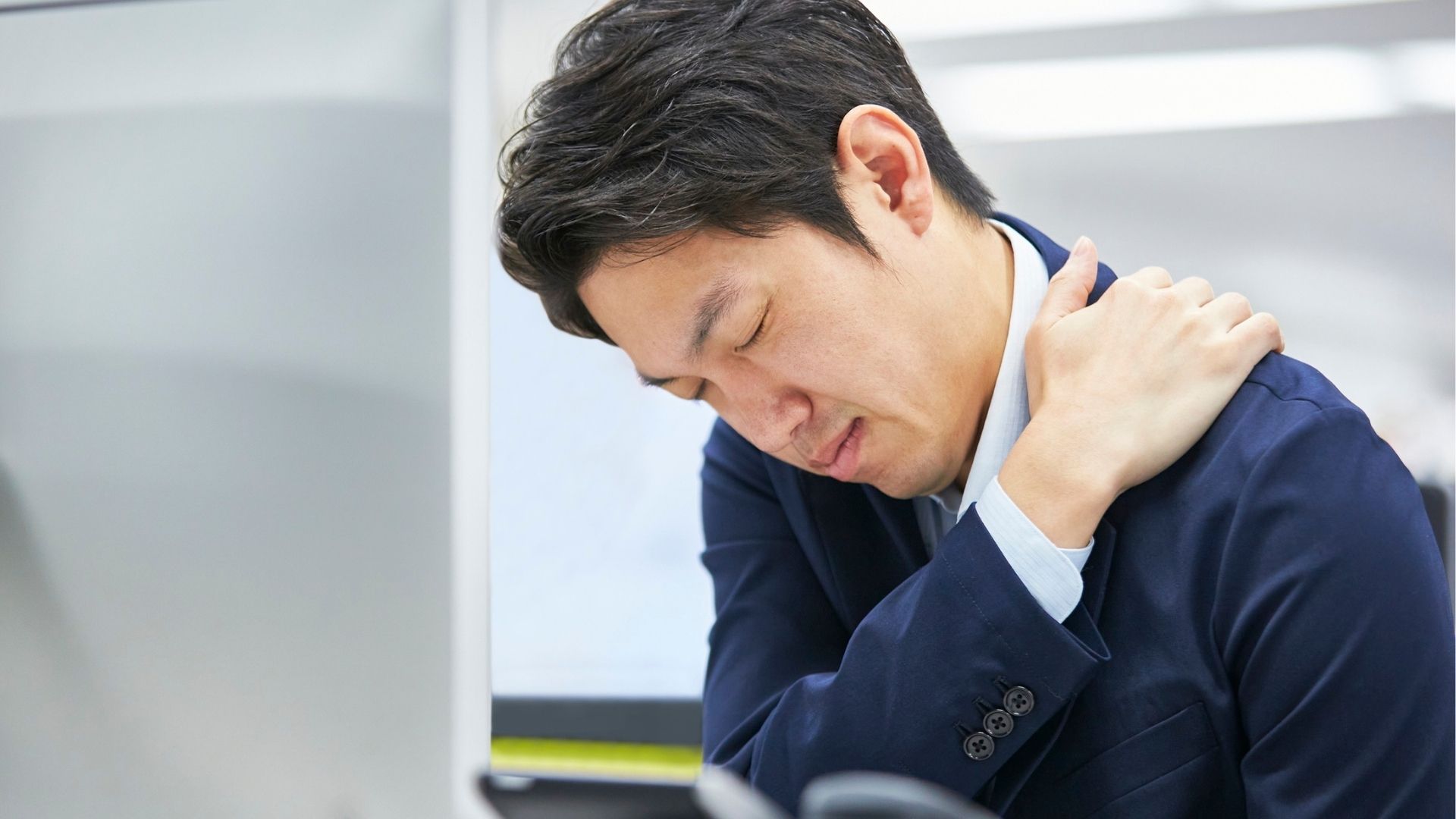 Trật khớp có thể gây tổn thương hệ thần kinh