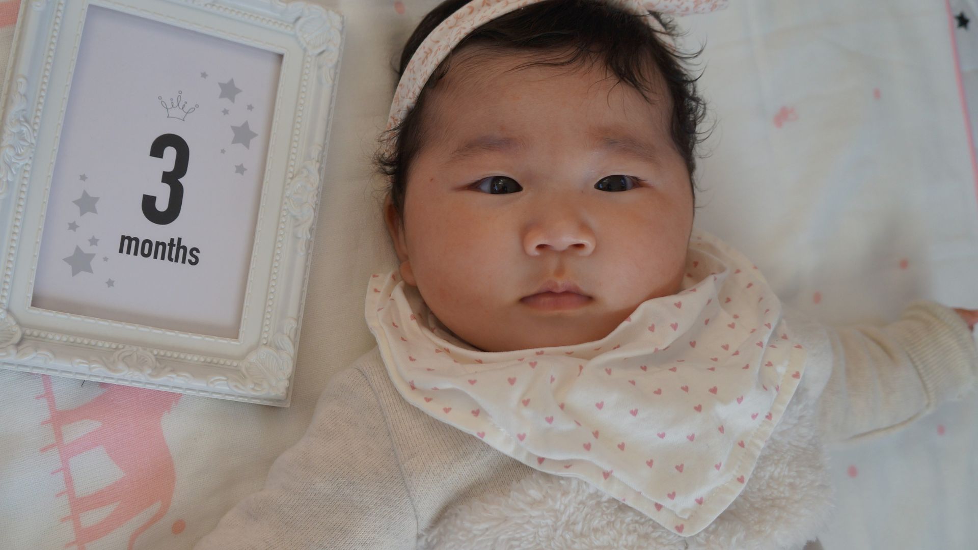 Trẻ 3 tháng bị ho có thể là dấu hiệu bất thường của sức khỏe