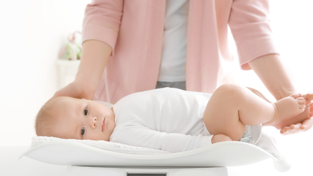 Trẻ 3 tháng tuổi bú đêm mấy lần? Những điều cha mẹ cần biết 4