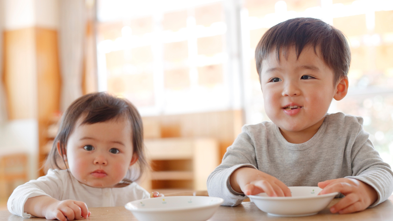 Trẻ ăn thô sớm có đau dạ dày​ hay không? 4