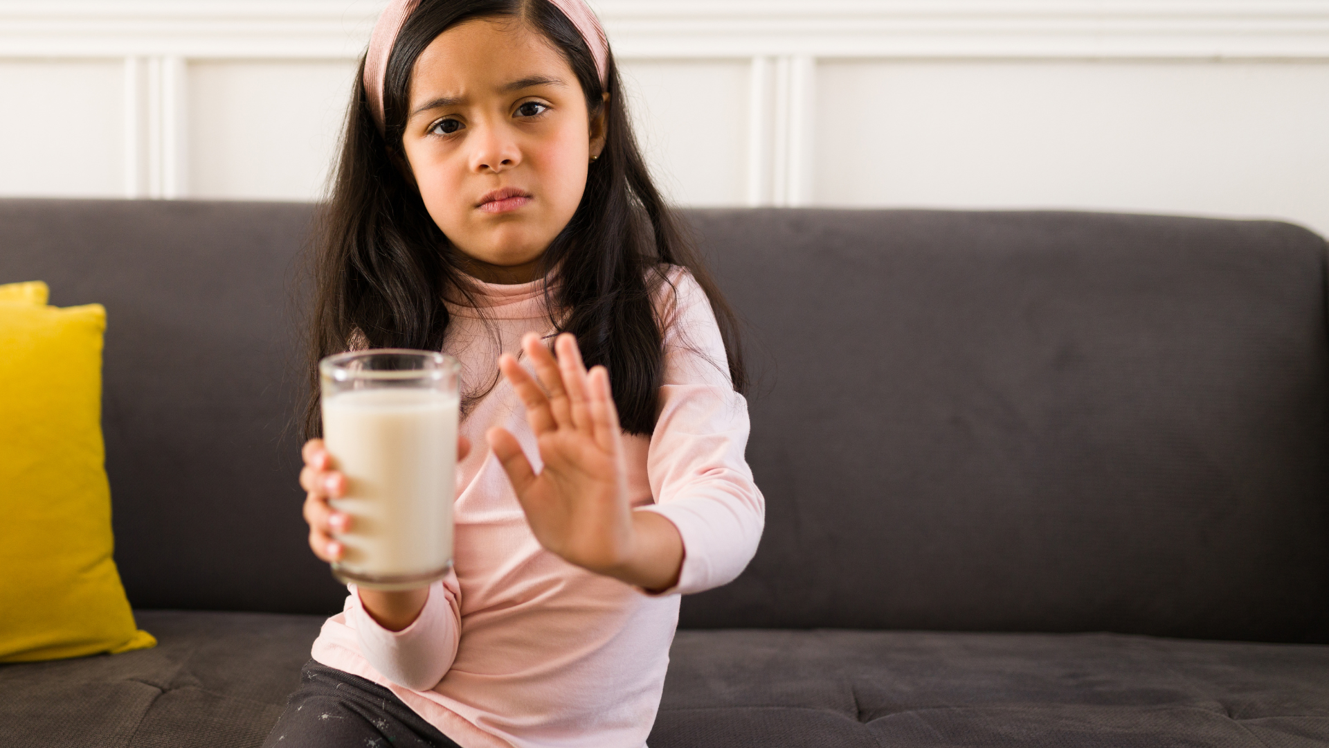 Tìm hiểu nguyên nhân khiến trẻ bị bất dung nạp lactose trong sữa mẹ