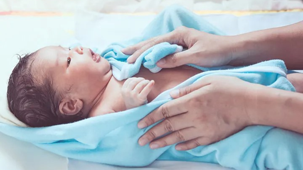 tre-bi-cam-cum-tam-la-gi-de-giai-cam-an-toan-va-hieu-qua 2.png