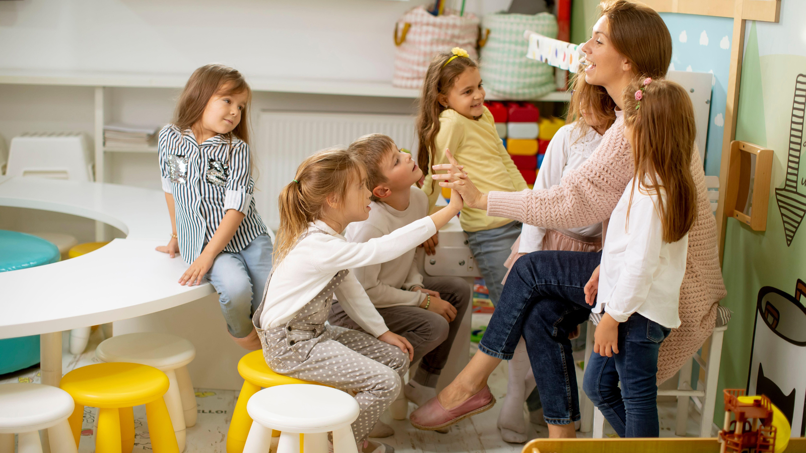 Chăm sóc trẻ bị tay chân miệng đúng cách giúp hạn chế biến chứng nguy hiểm