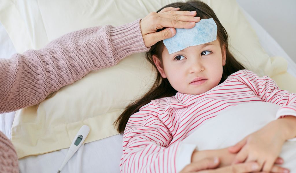 Trẻ bị viêm phế quản uống kháng sinh không khỏi do nguyên nhân gì 3