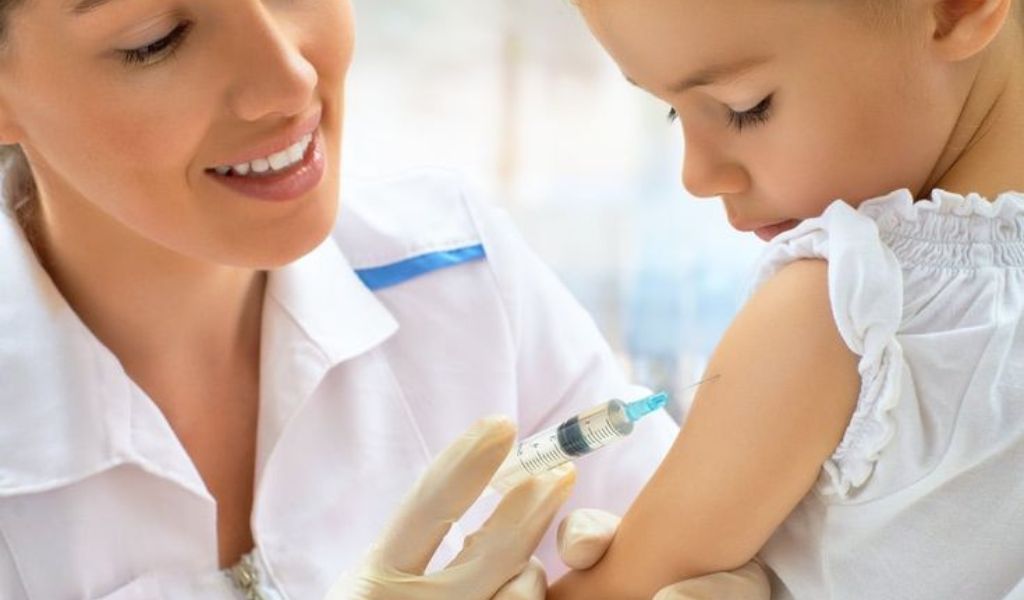Trẻ bị viêm phế quản uống kháng sinh không khỏi do nguyên nhân gì 4