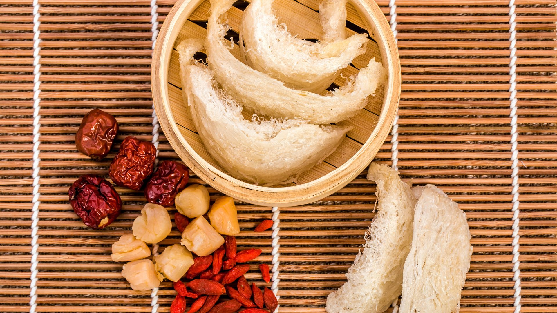 Yến chứa nhiều dưỡng chất hỗ trợ sự phát triển của cơ thể trẻ