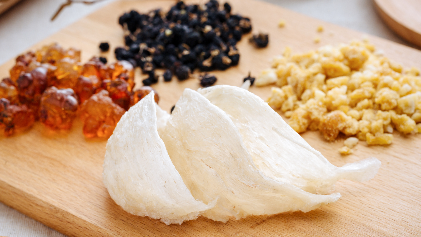 Trẻ em có nên ăn yến không?