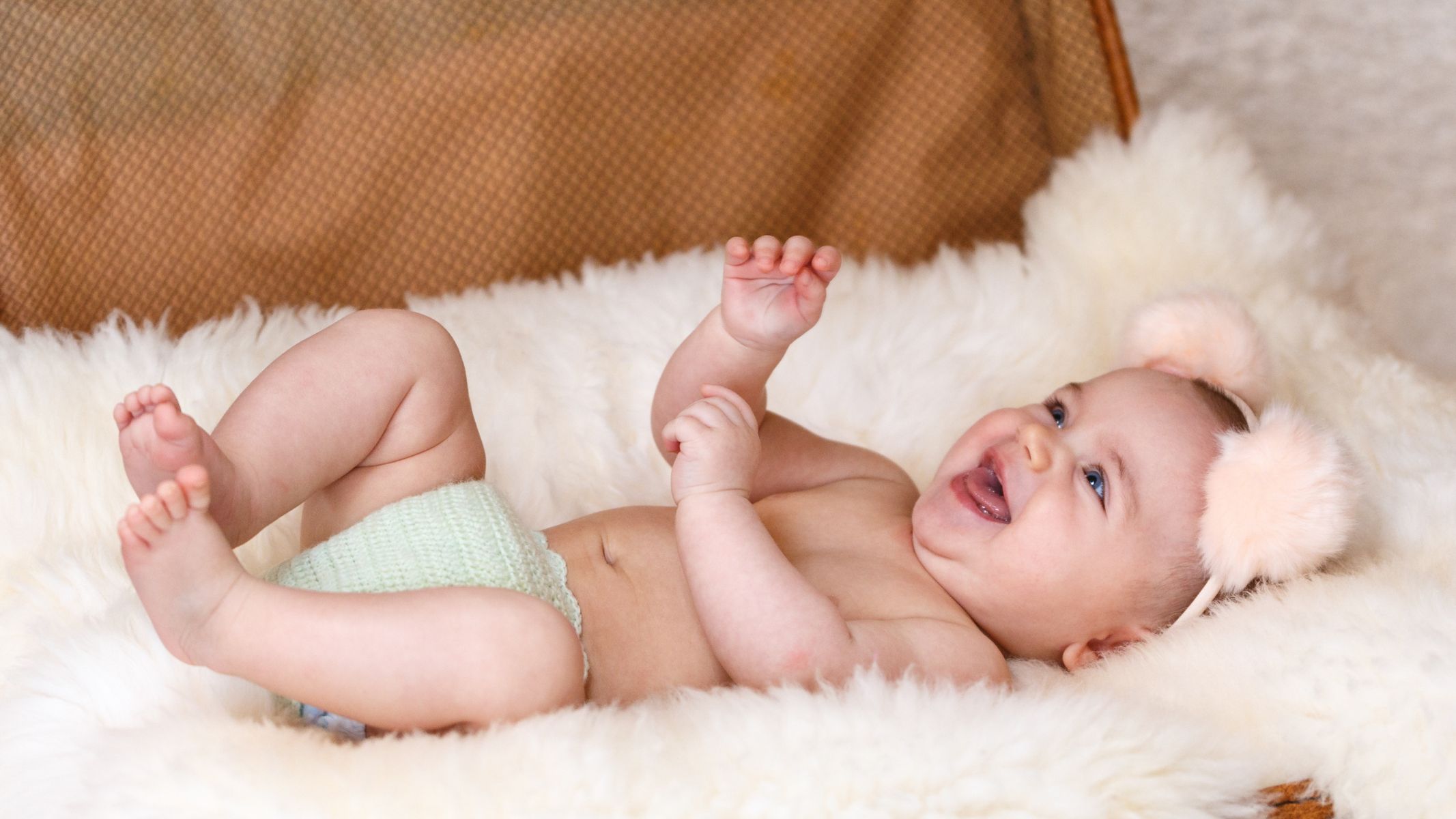 Những trẻ hoạt bát thường dễ biểu lộ cảm xúc và hóng chuyện sớm hơn