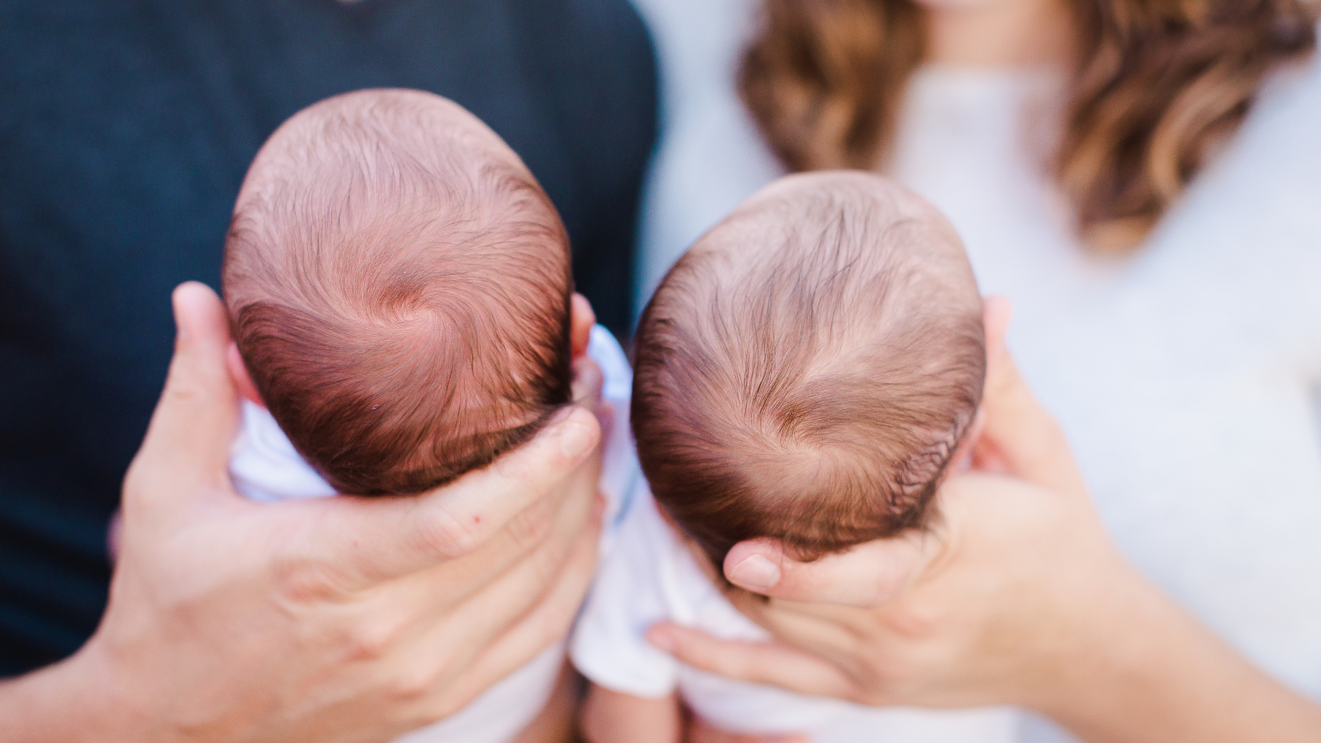 Trẻ sơ sinh bị mụn nhọt ở đầu: Nguyên nhân, cách xử lý và khi nào cần đưa bé đi khám? 2