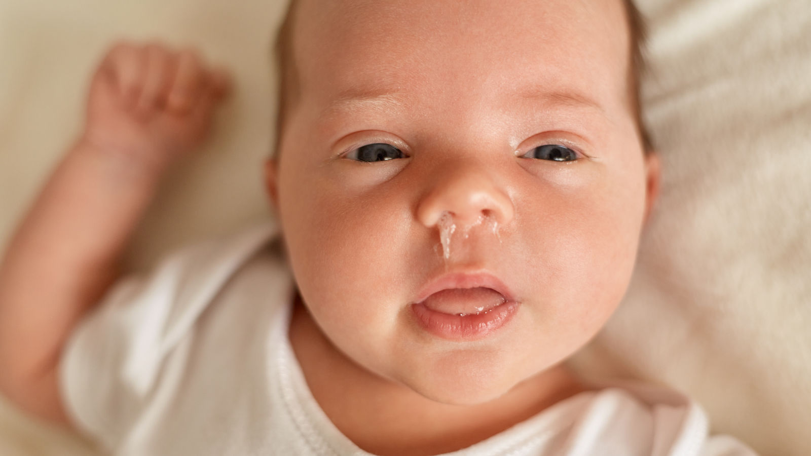 Sổ mũi và khò khè có thể là dấu hiệu của viêm phổi