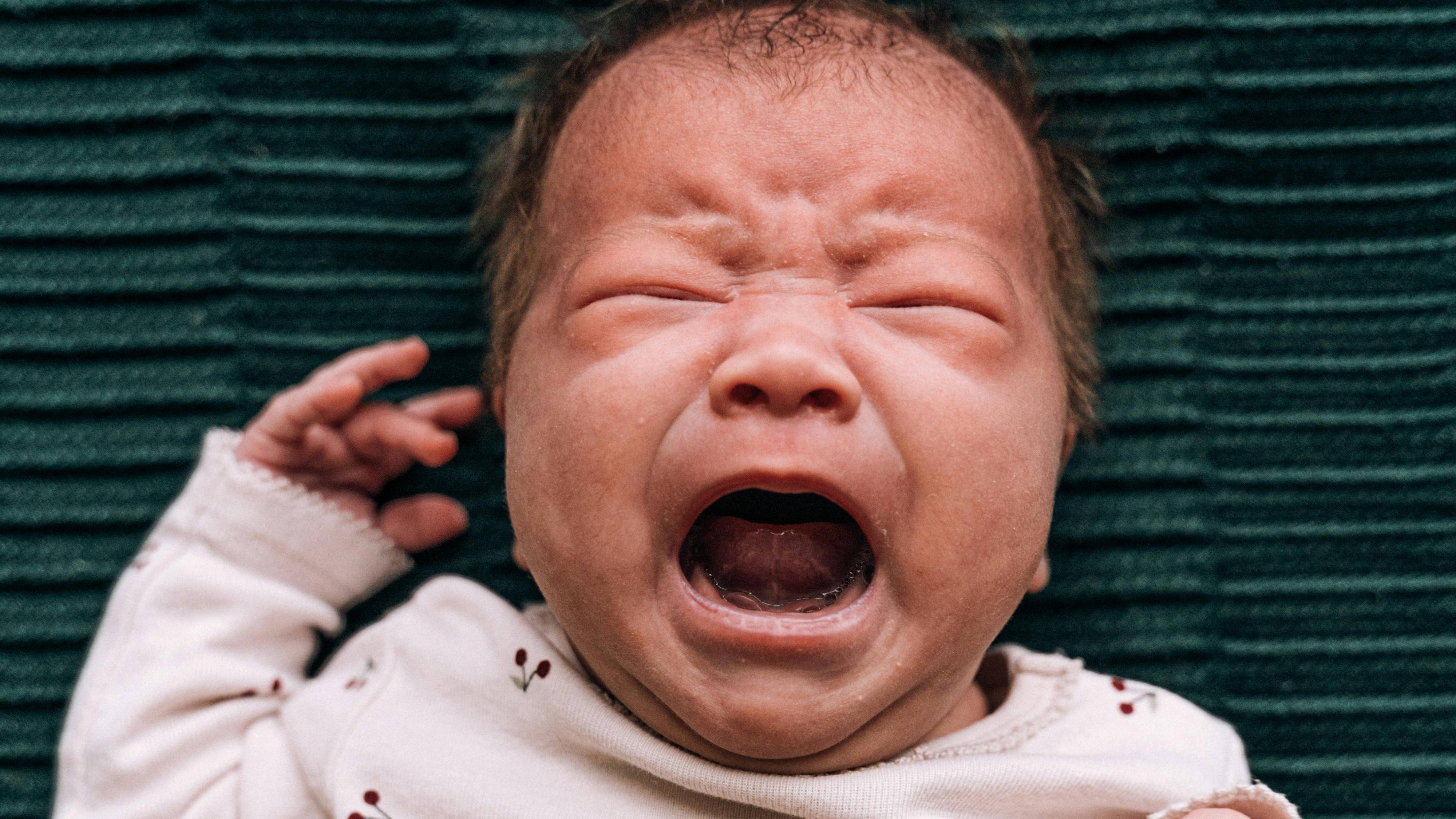 tre-so-sinh-di-ngoai-co-hat-vang-kem-nuoc-va-nhung-dieu-can-biet 3.jpg