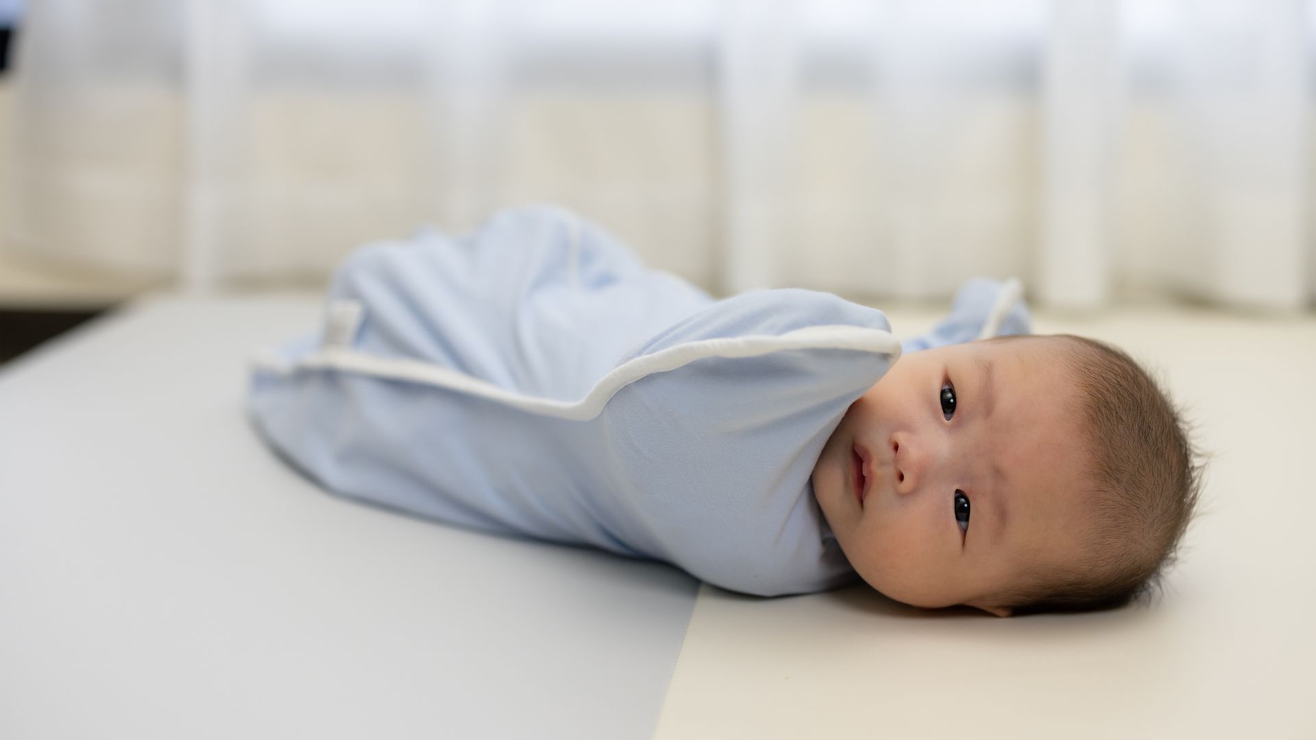 Trẻ sơ sinh khó ngủ gây ra nhiều lo lắng cho cha mẹ