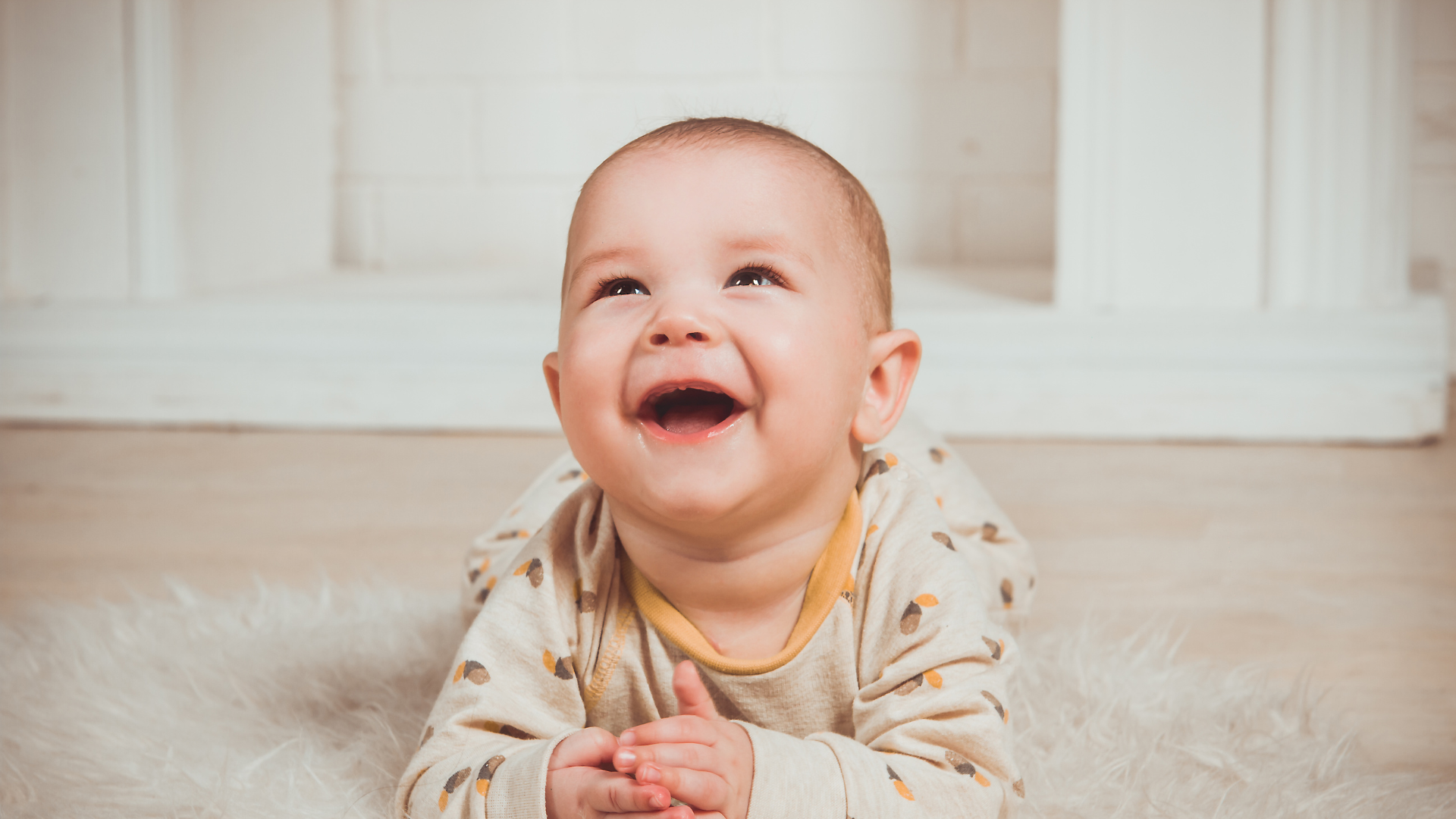 Trẻ sơ sinh nổi mụn đầu trắng trên mặt: Có đáng lo và xử lý sao cho đúng? 3
