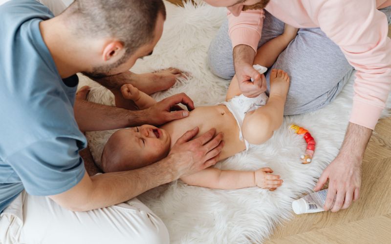 Trẻ sơ sinh ở phòng máy lạnh lâu, nếu nhiệt độ không phù hợp dễ quấy khóc