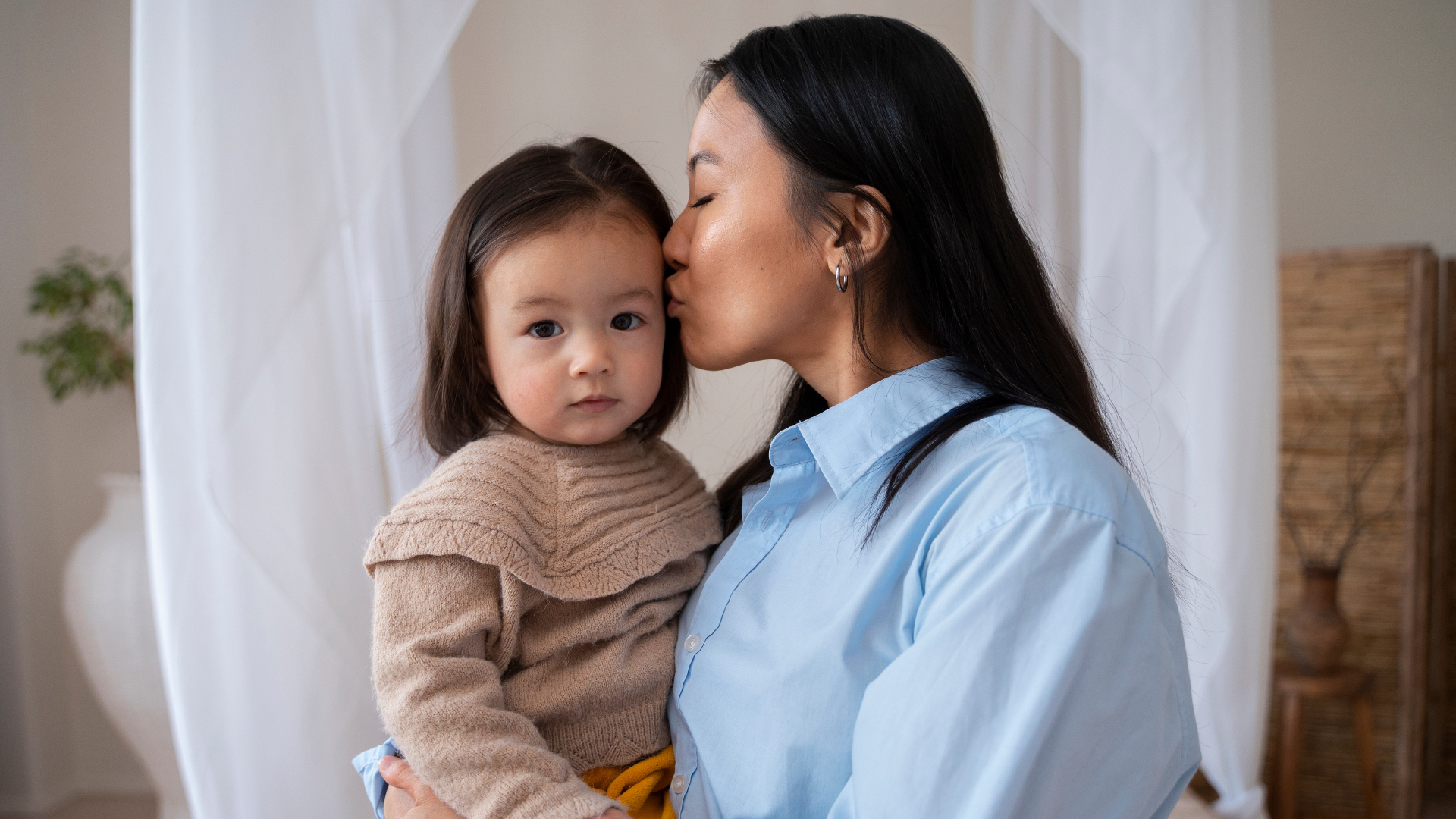 tre-uong-thuoc-ha-sot-co-tiem-phong-duoc-khong-nhung-yeu-to-can-can-nhac-khi-tre-bi-sot-va-dang-dung-thuoc-ha-sot-4