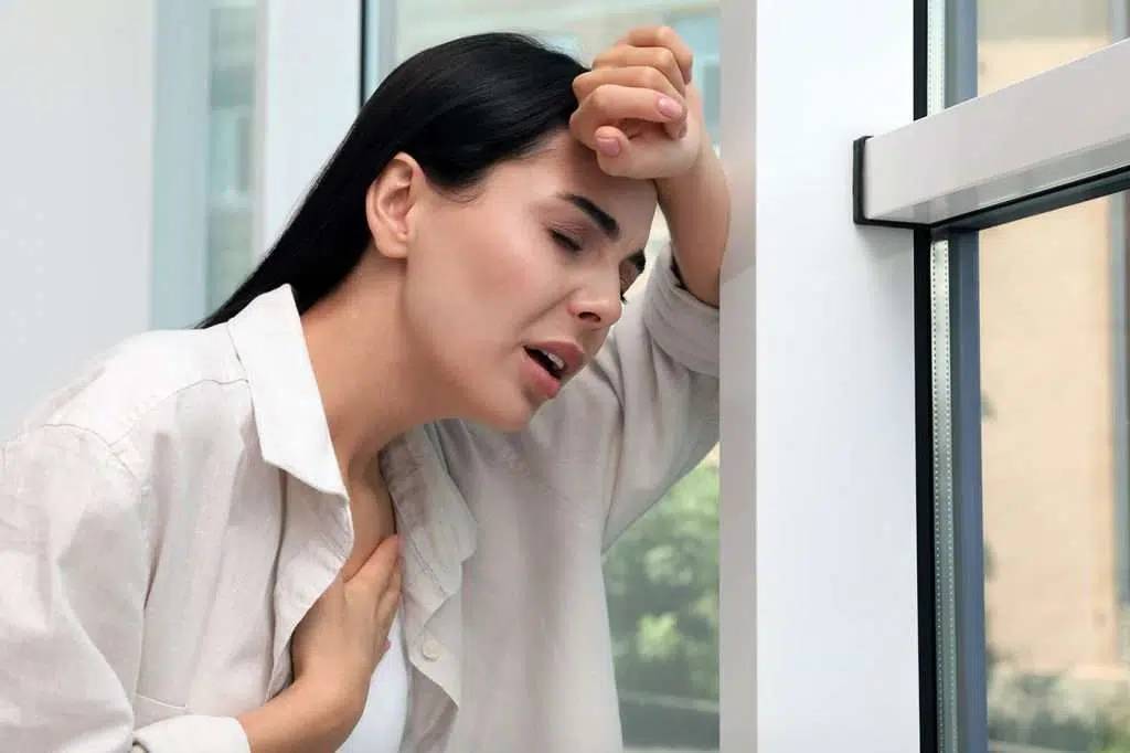 Triệu chứng HIV giai đoạn cuối là gì? Giải pháp làm chậm sự phát triển của HIV giai đoạn cuối 1
