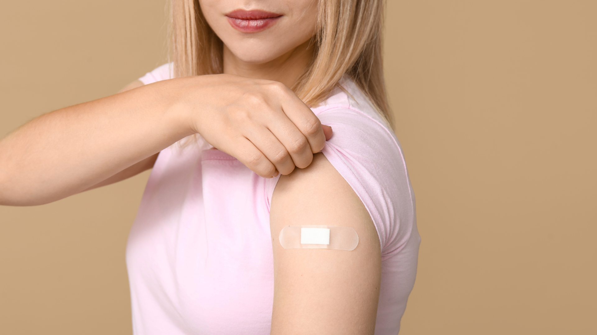 Tiêm HPV đúng lịch và đủ mũi giúp phòng ngừa ung thư cổ tử cung