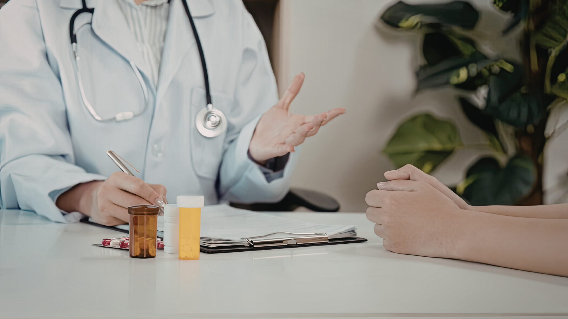 tu-van-dieu-tri-ung-thu-vai-tro-quy-trinh-va-nhung-dieu-nguoi-benh-can-biet 2.png