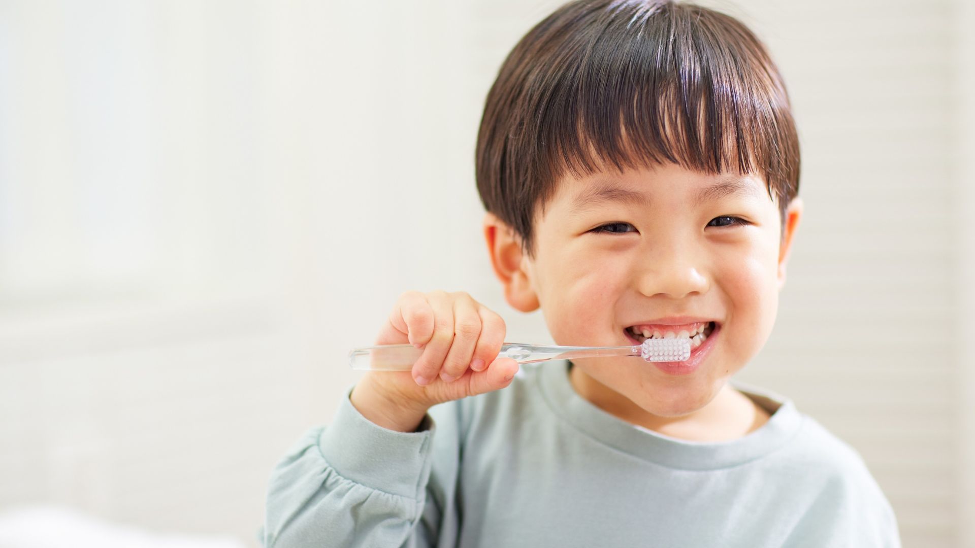 Chăm sóc đúng chuẩn nha khoa giúp răng sau lấy tủy duy trì sức khỏe răng