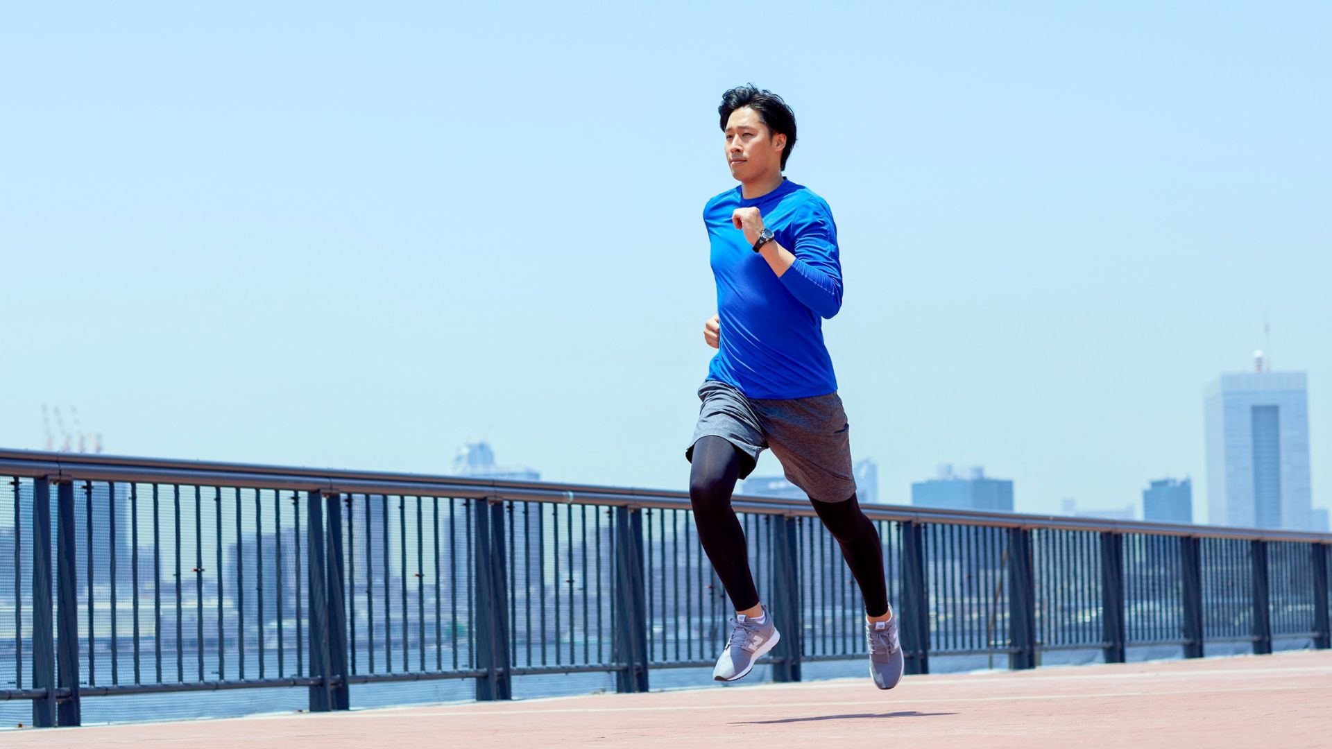 Người vận động và đổ nhiều mồ hôi có nguy cơ cao gặp biến chứng của u bã đậu