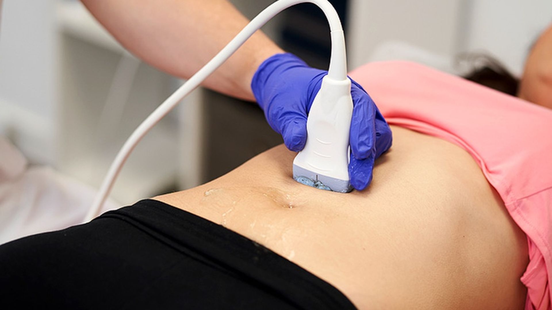 Siêu âm bụng là một trong các phương pháp hỗ trợ chẩn đoán u cơ mỡ mạch thận