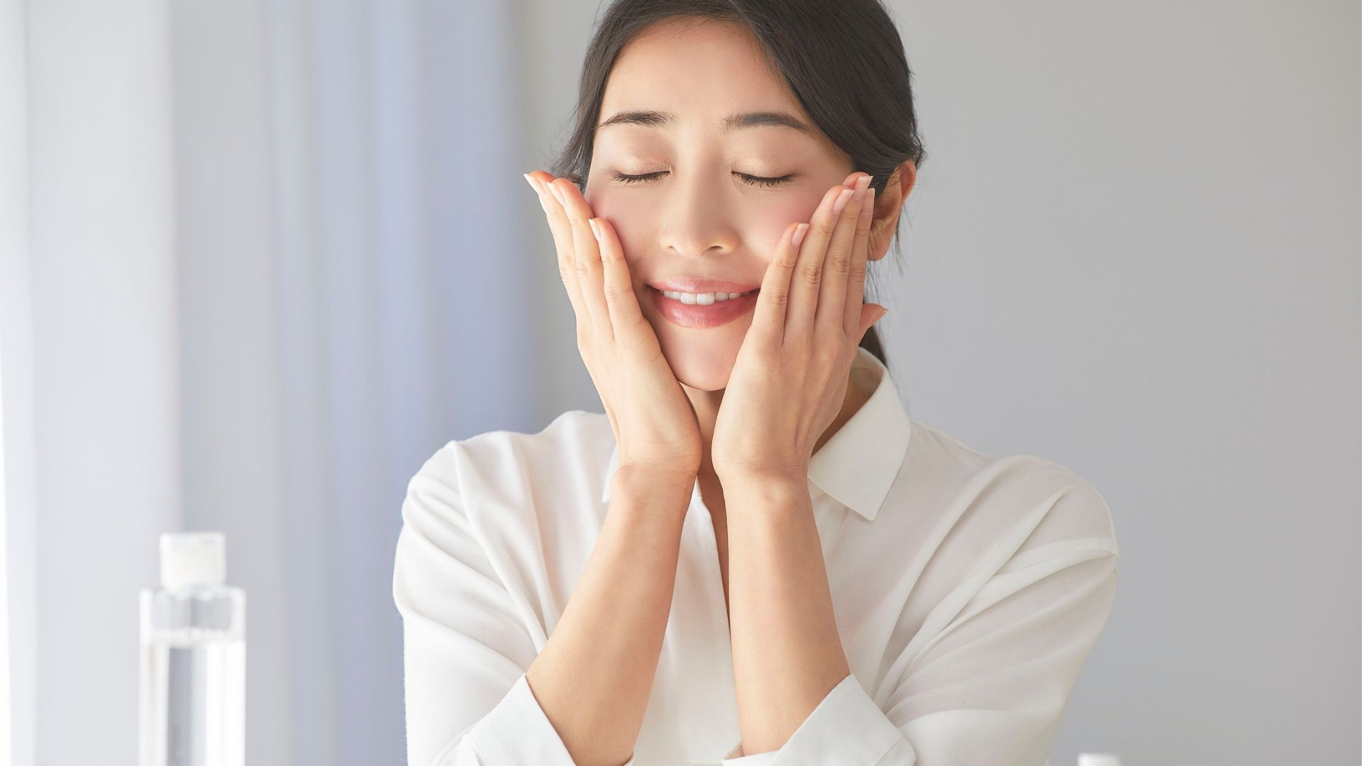 Chăm sóc da đúng cách giúp duy trì sự ổn định và hạn chế tác động lên vùng da nhạy cảm