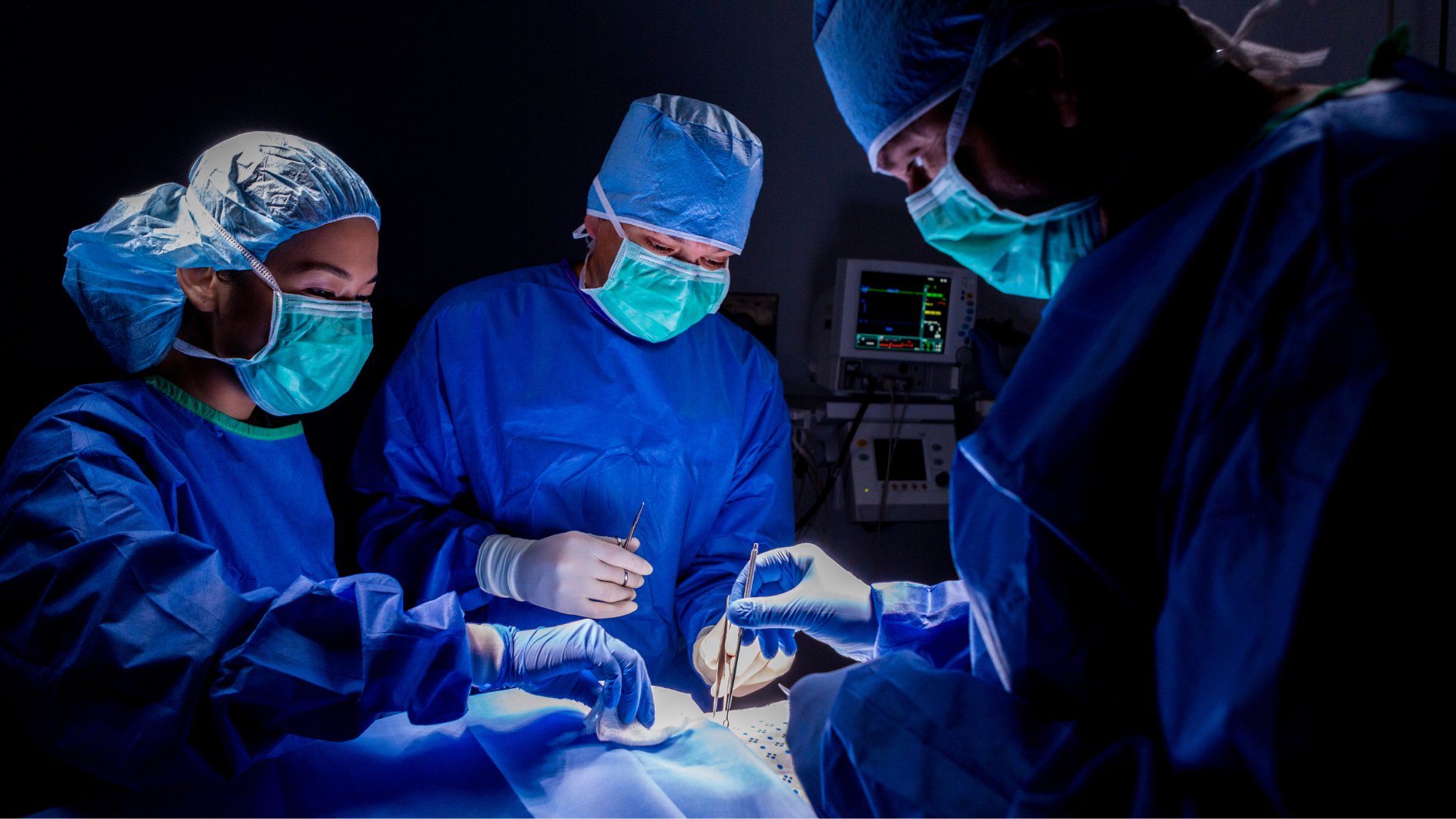 Bác sĩ chỉ định phẫu thuật trong trường hợp kích thước u vú lớn