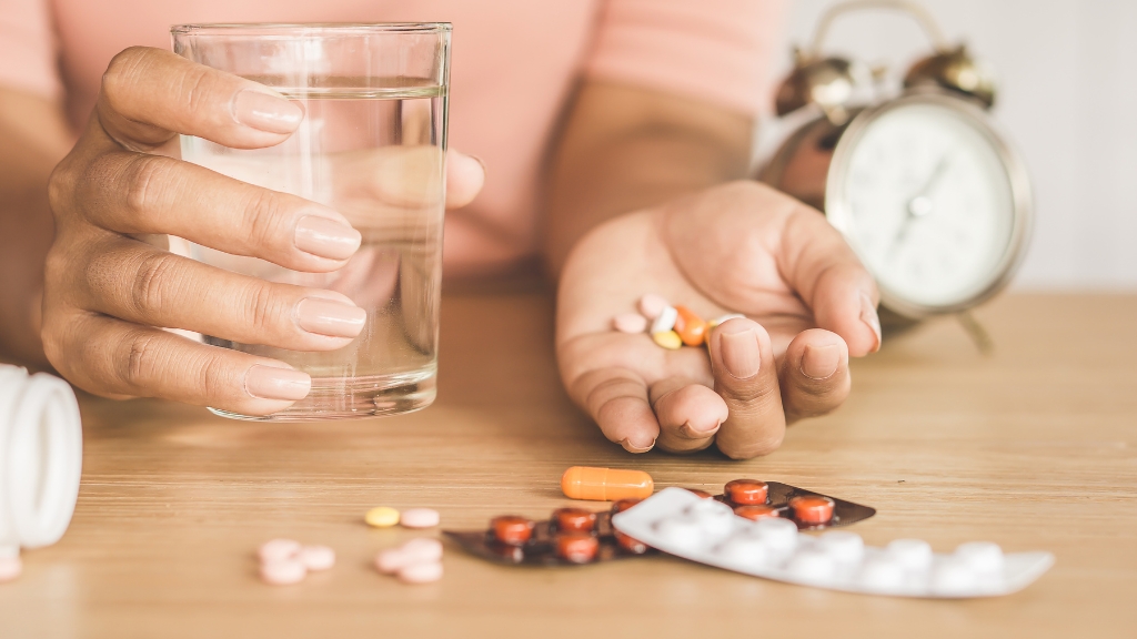 U vú lành tính được điều trị bằng thuốc hoặc phẫu thuật tùy theo từng loại tổn thương