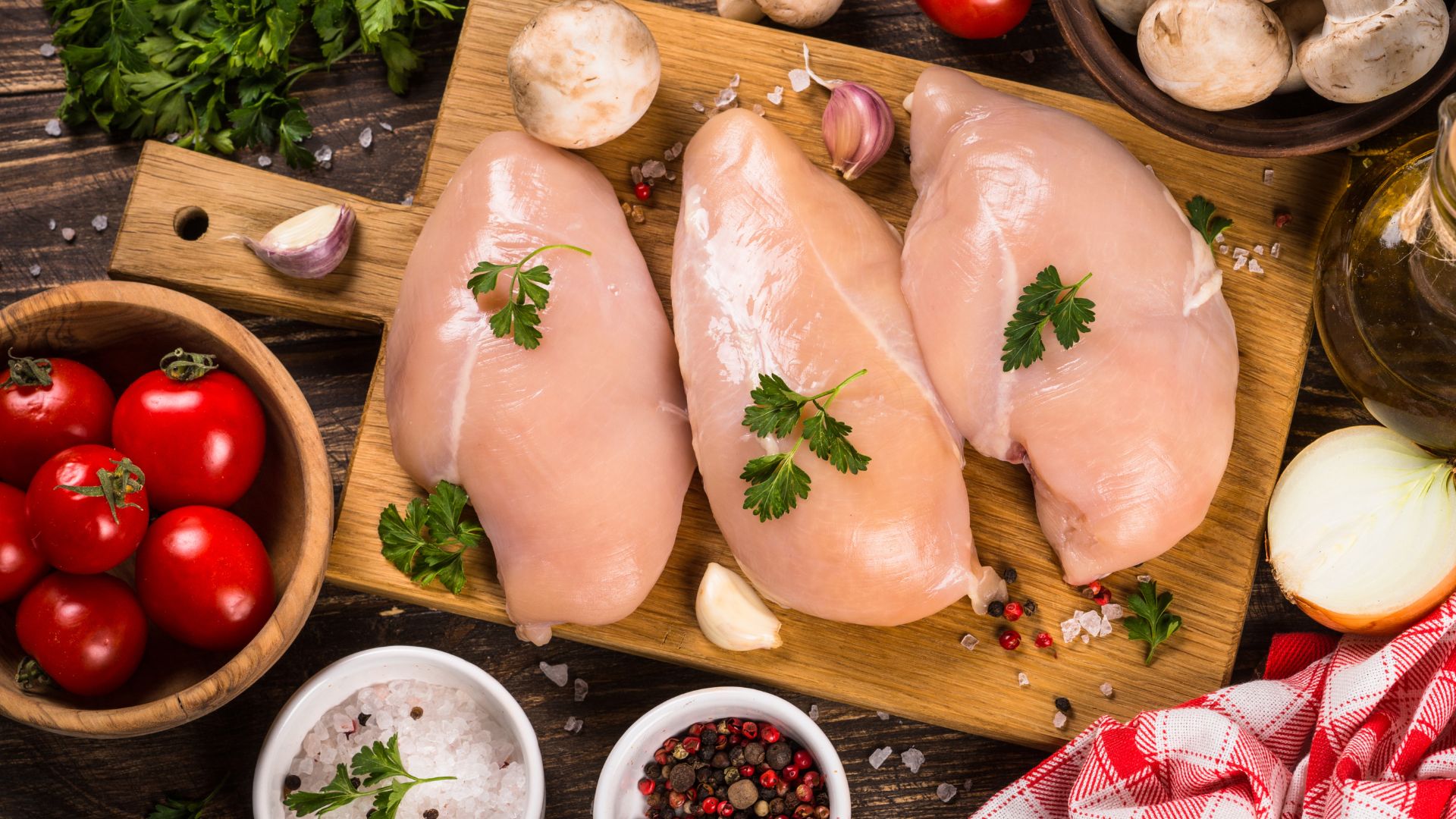 Ức gà bao nhiêu calo