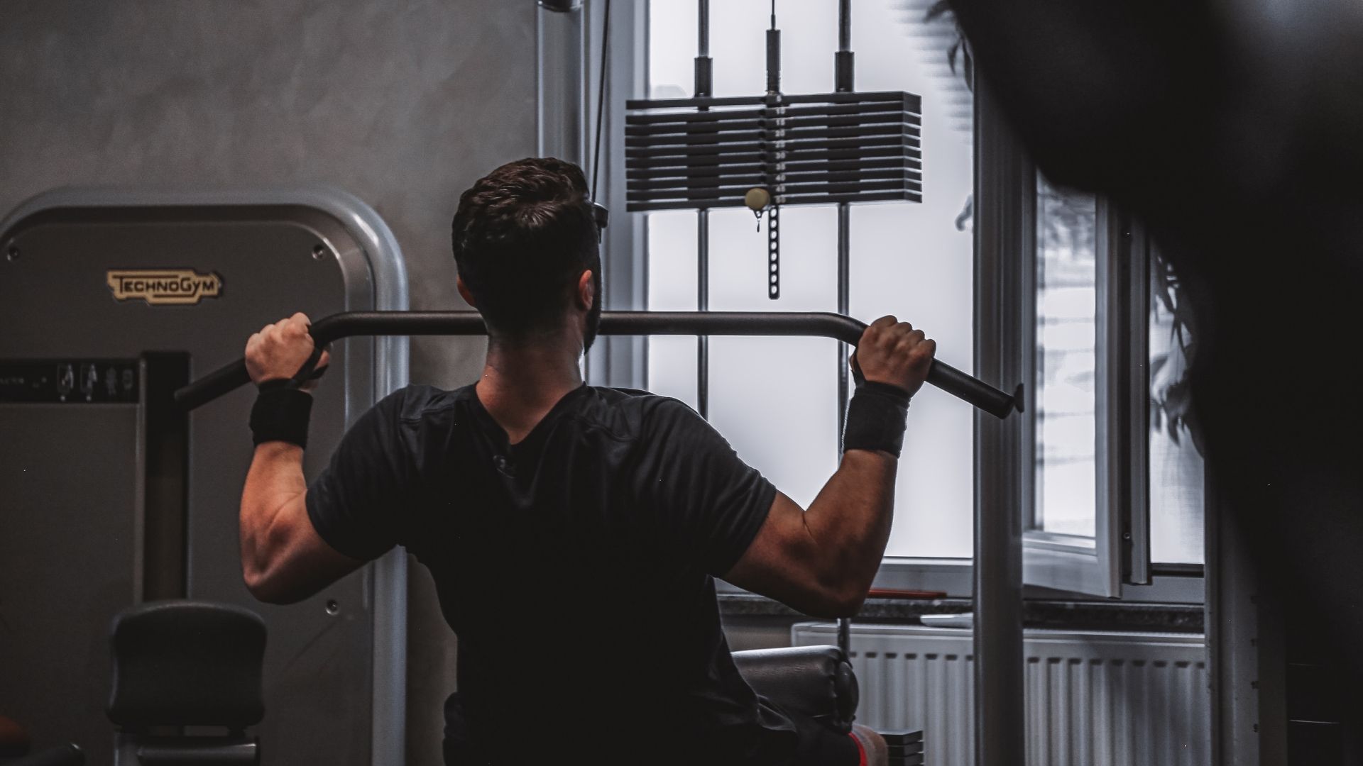 Luyện tập thể dục giúp nâng cao sức khỏe toàn diện
