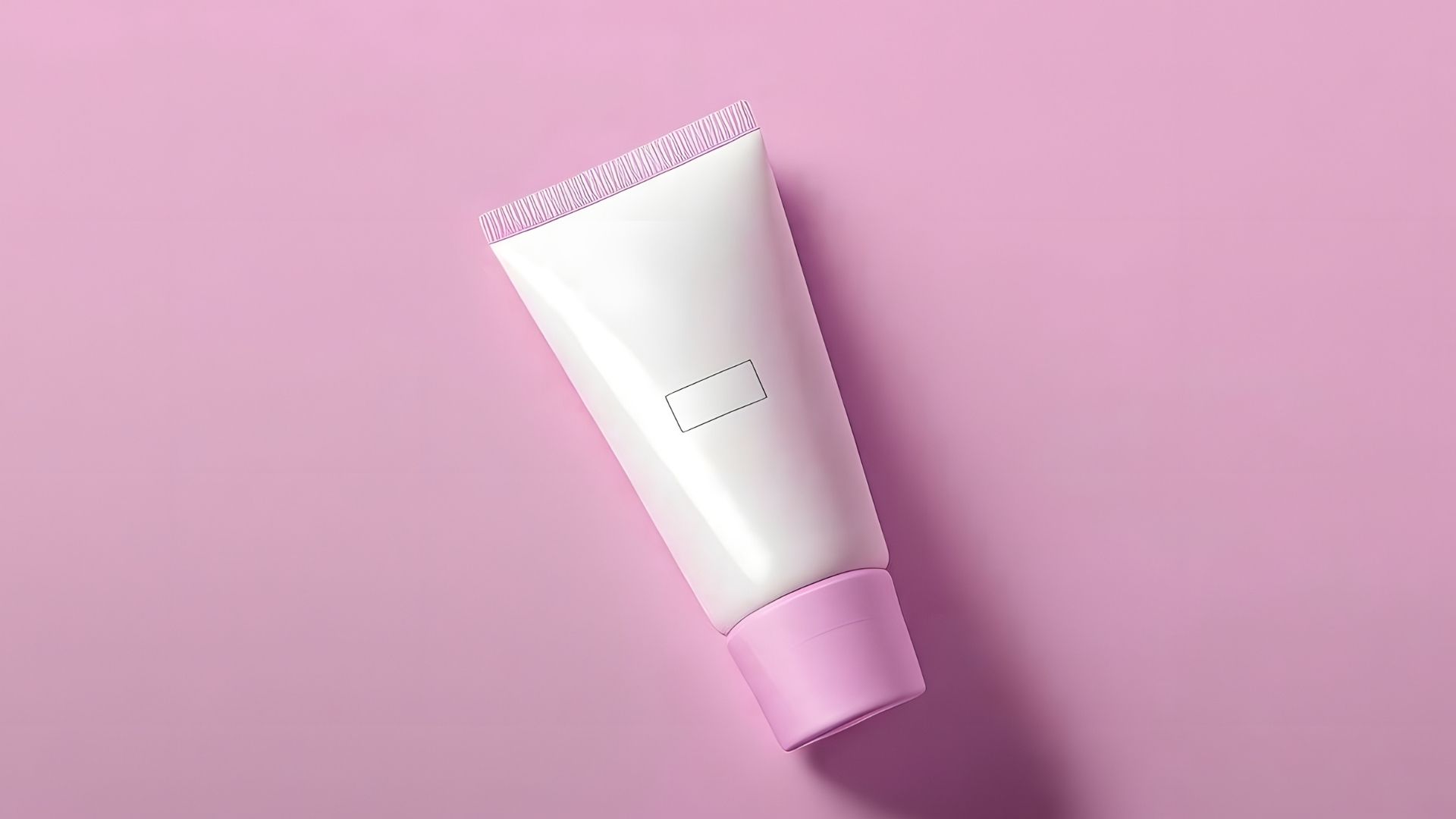 Nên sử dụng kem chống nắng khi ra ngoài trời