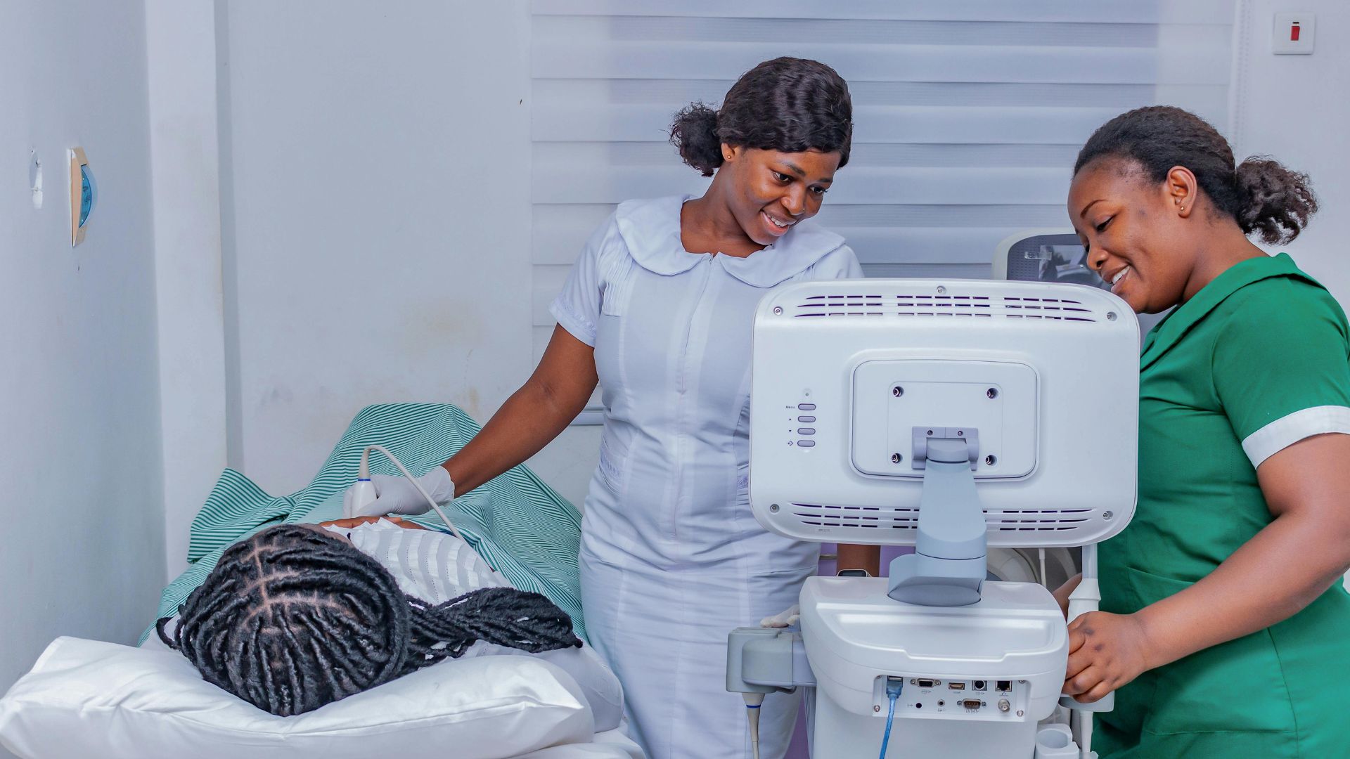 Siêu âm hạch giúp bác sĩ chẩn đoán ung thư hạch