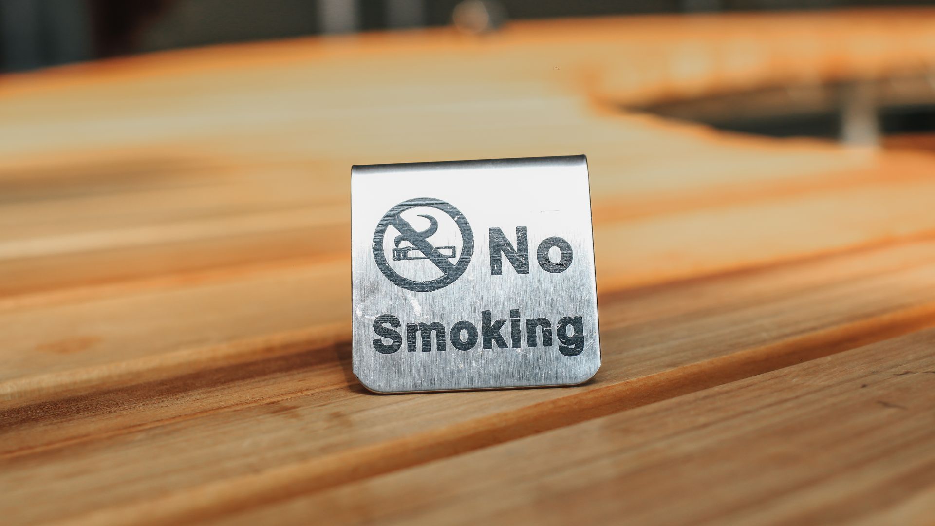 Dừng hút thuốc lá giúp bạn hạn chế diễn tiến của ung thư phế quản