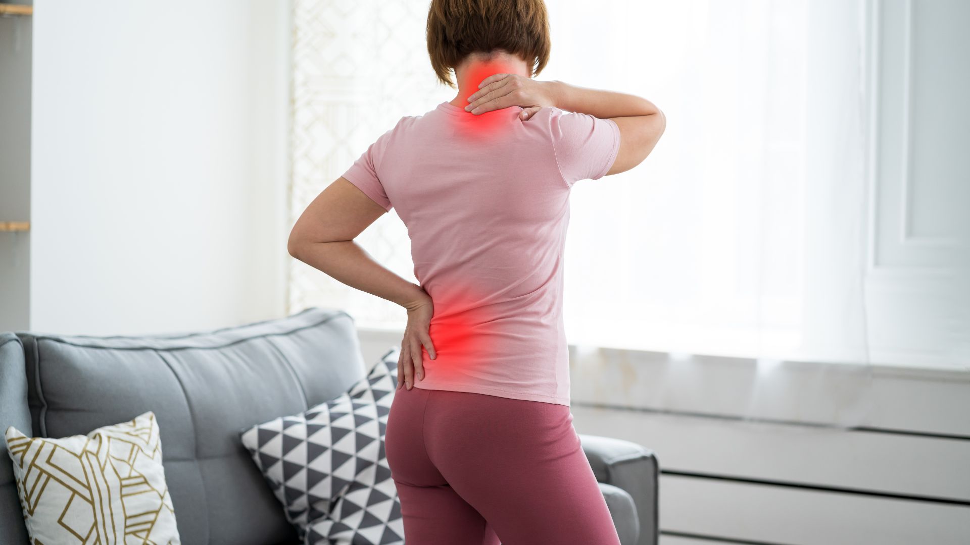 Đau xương cột sống là một dấu hiệu của ung thư phổi đã di căn sang xương