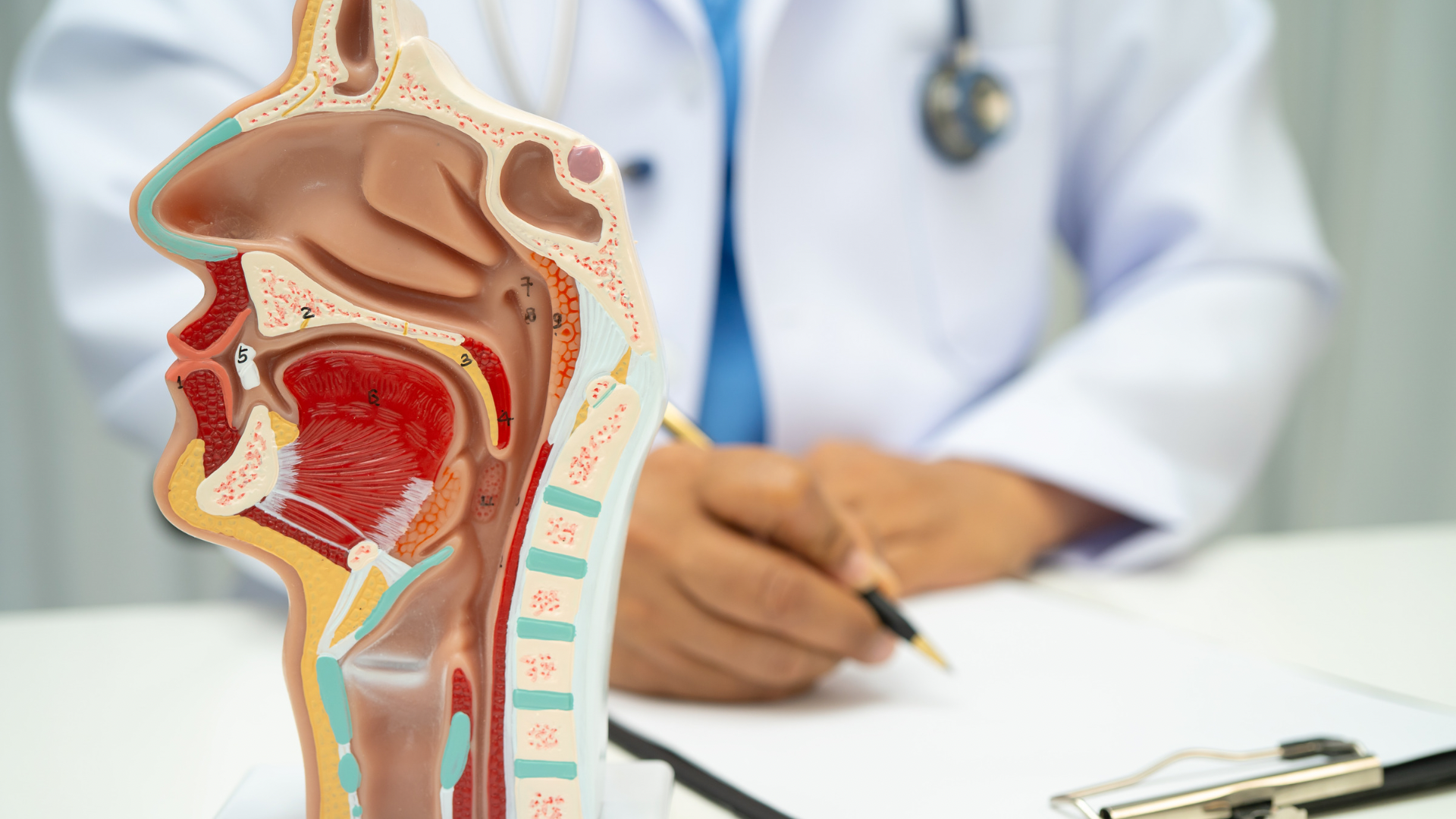 Ung thư thực quản giai đoạn 1 được chia theo độ xâm lấn và loại tế bào tổn thương