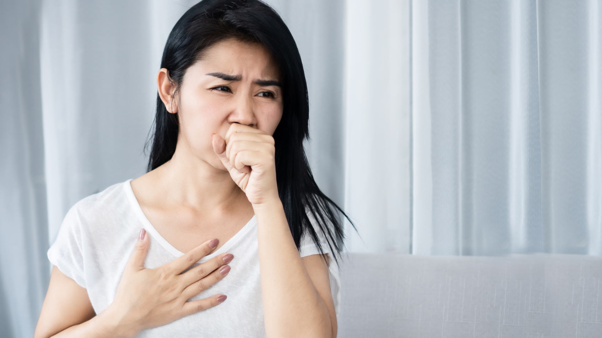 Ung thư thực quản thường gây khó nuốt và đau rát khi ăn