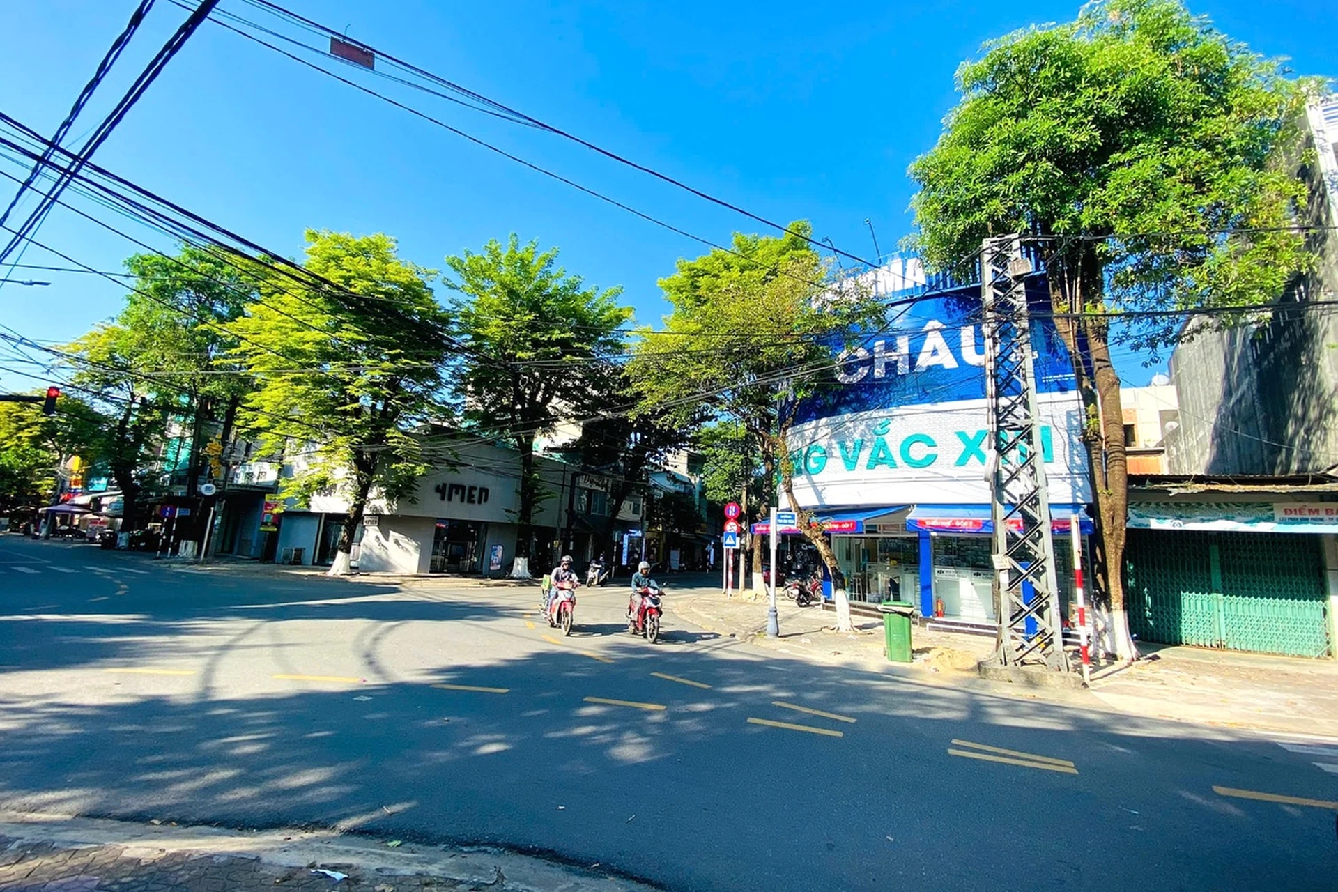 Hình ảnh trung tâm