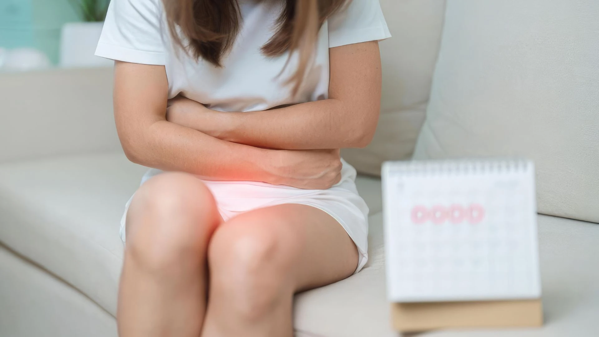 Bấm huyệt giảm đau bụng kinh có hiệu quả không?
