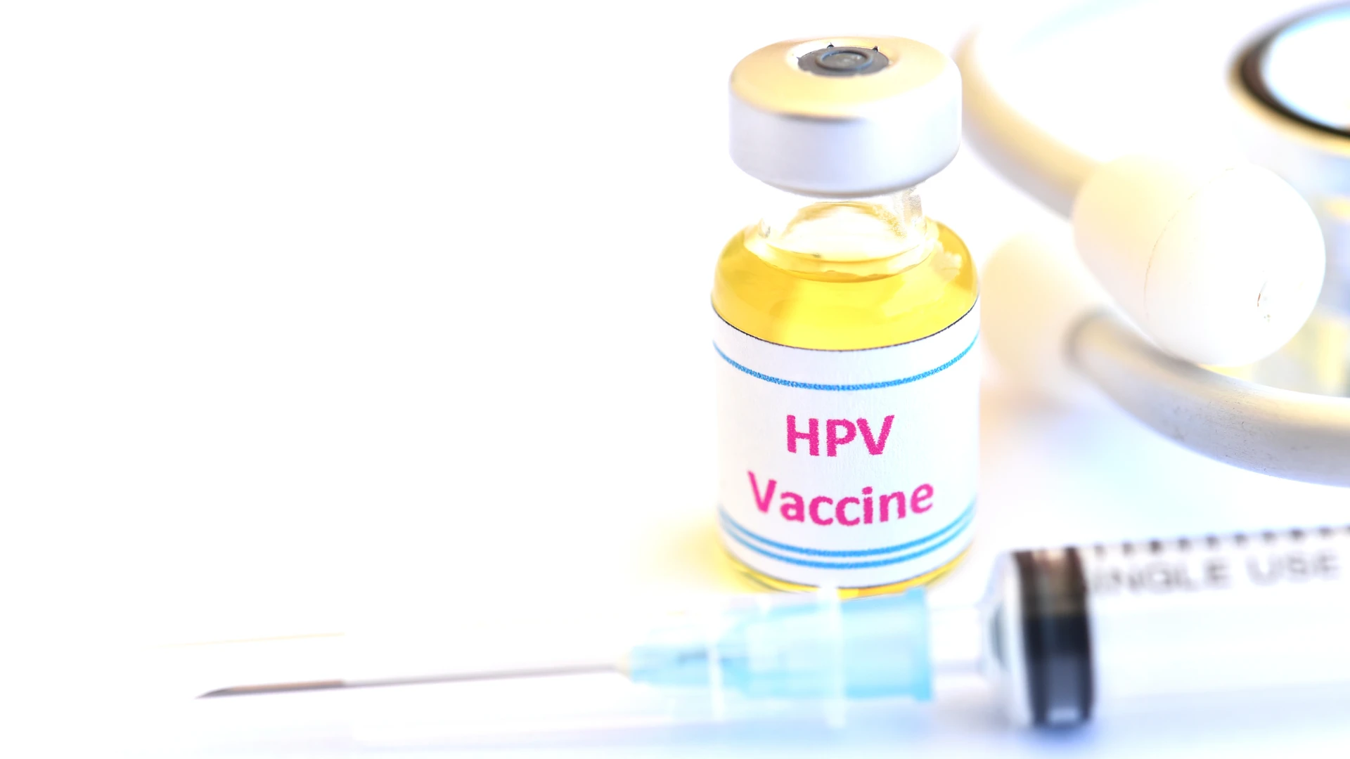 Bao nhiêu tuổi thì nên tiêm HPV? 9 - 14 tuổi hay 20, 30, 40 tuổi