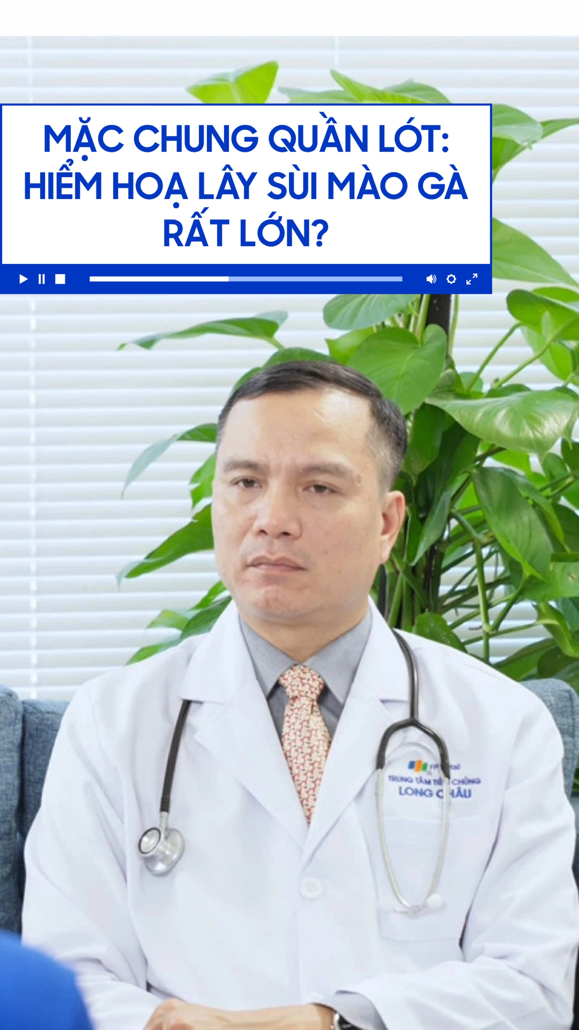 mac_chung_quan_lot_hiem_hoa_lay_sui_mao_ga_rat_lon_a296f5128b