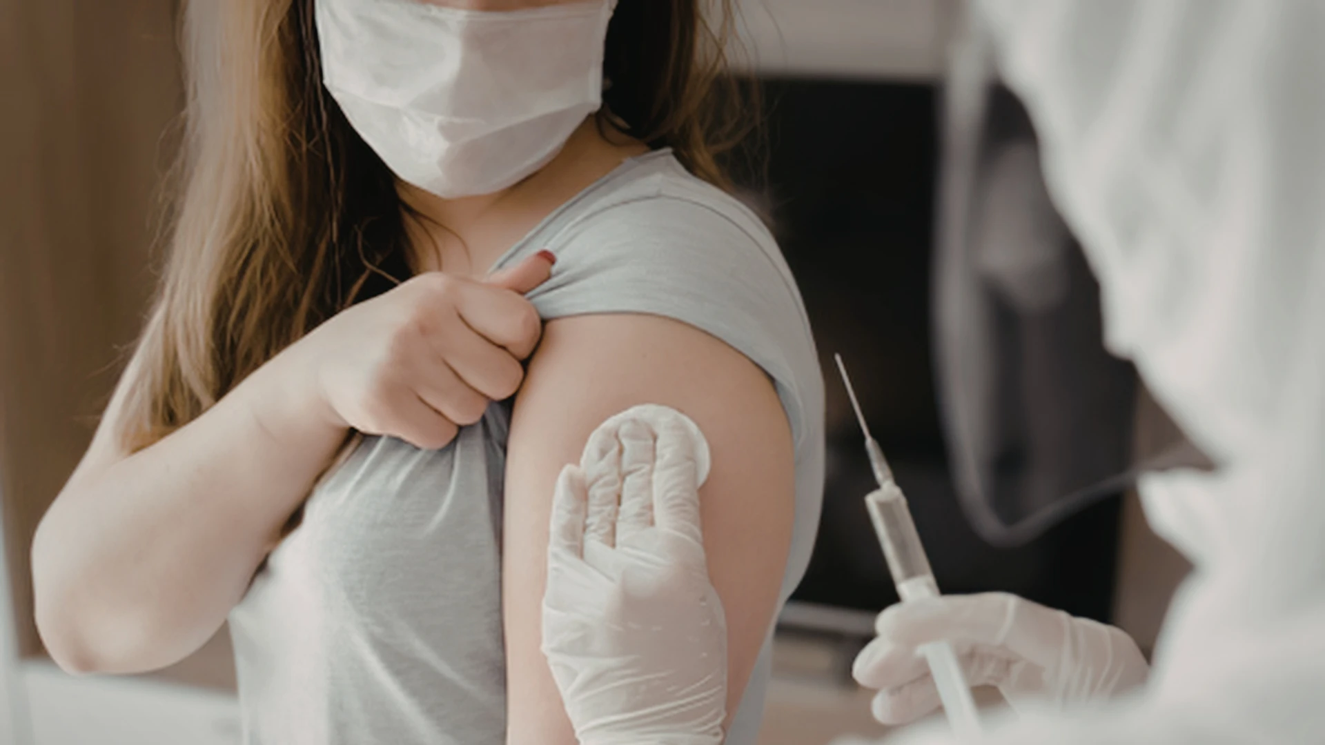 Thắc mắc: Quan hệ rồi thì có tiêm HPV được không?