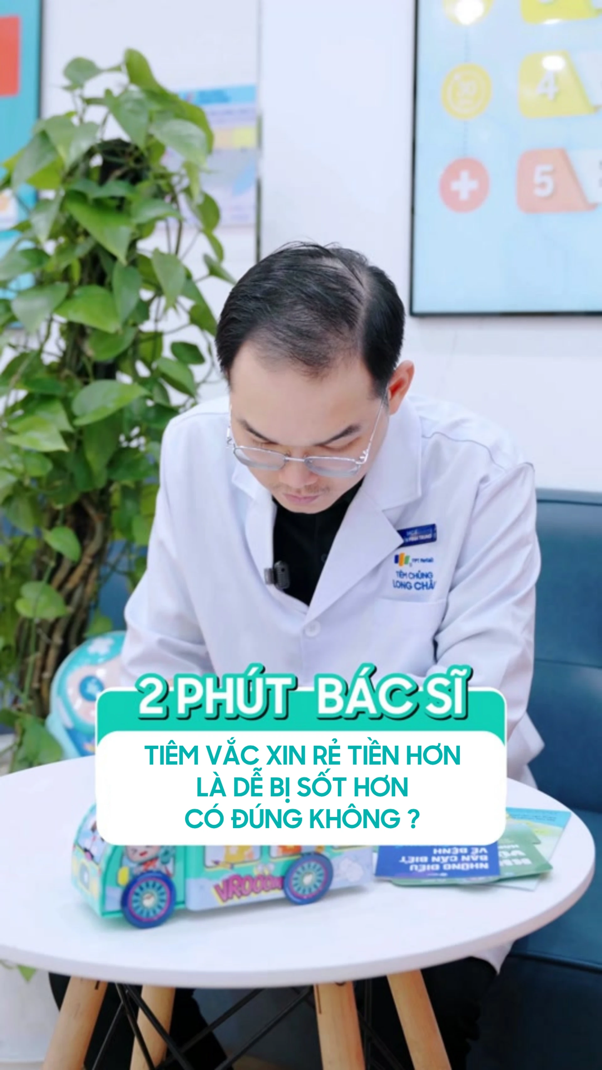 tiem_vac_xin_re_tien_hon_la_de_bi_sot_hon_co_dung_khong_3396688904