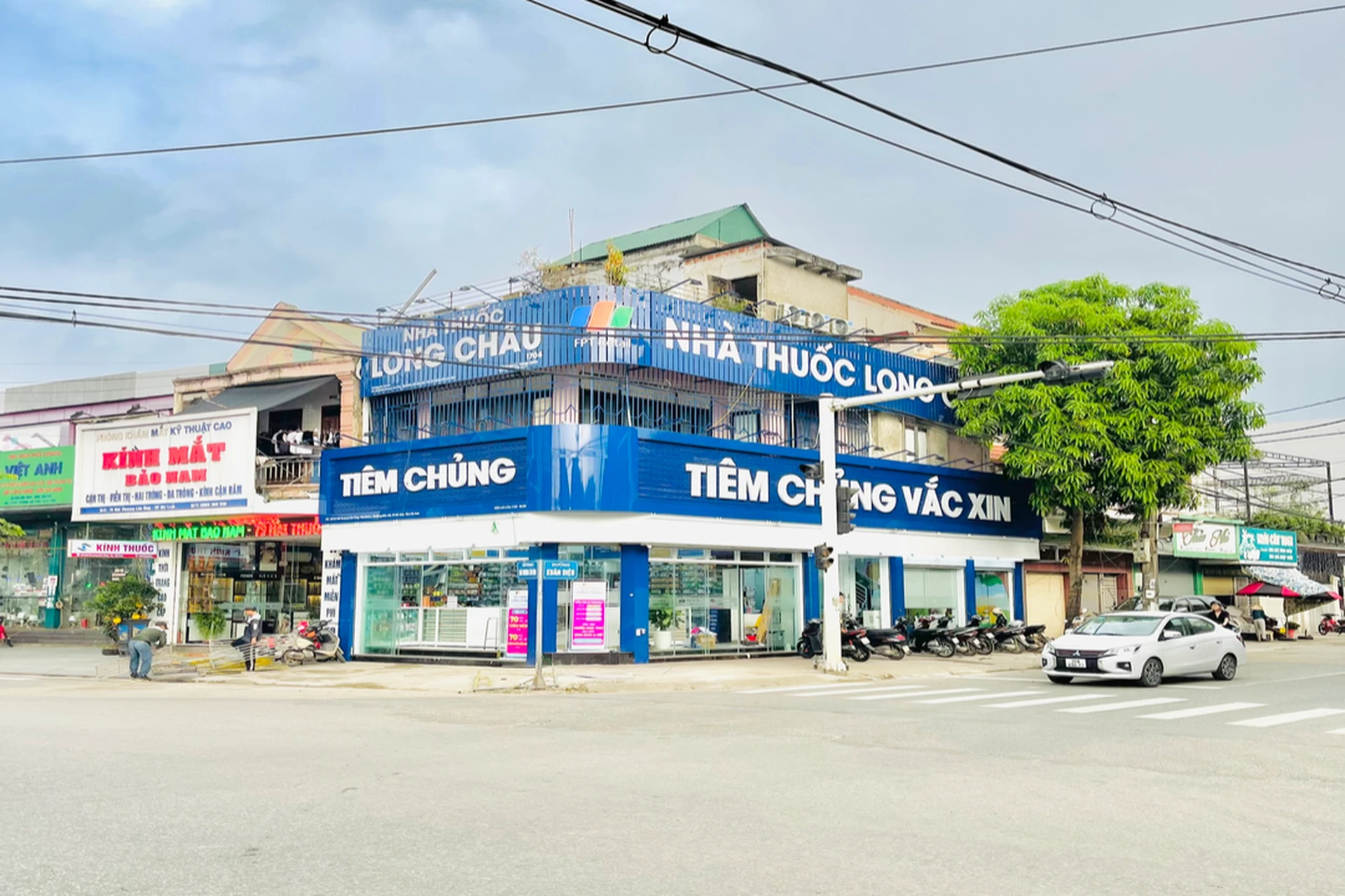 Hình ảnh trung tâm
