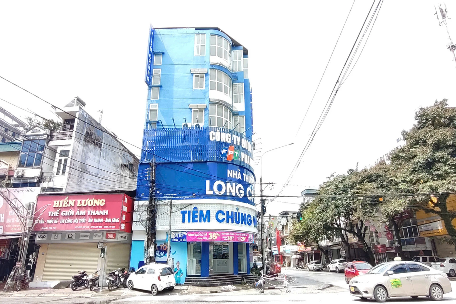 Hình ảnh trung tâm