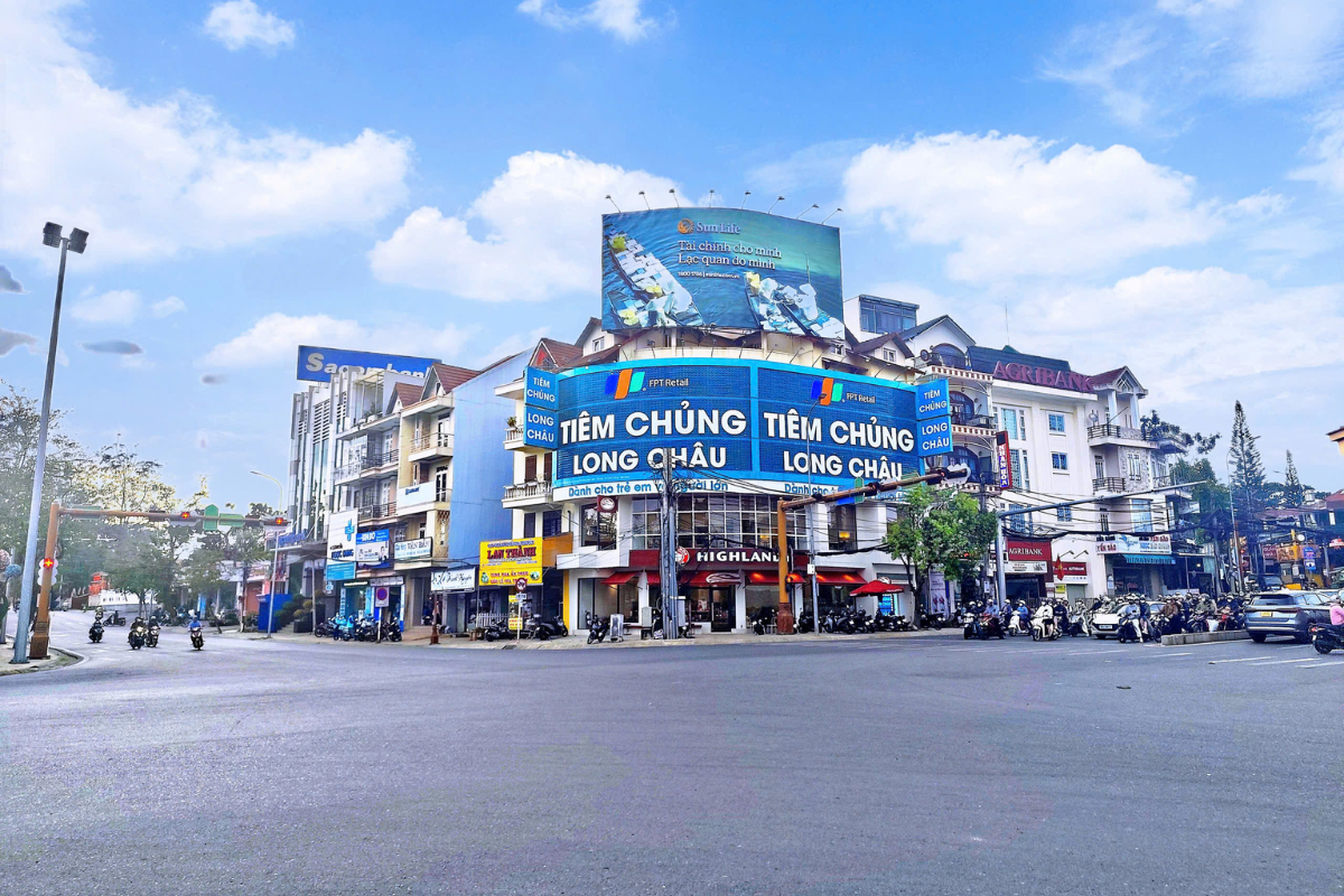 Trung tâm tiêm chủng