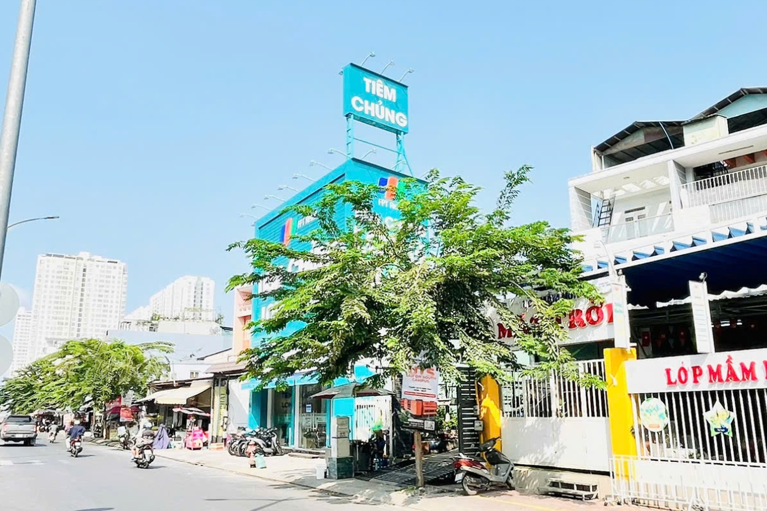 Trung tâm tiêm chủng